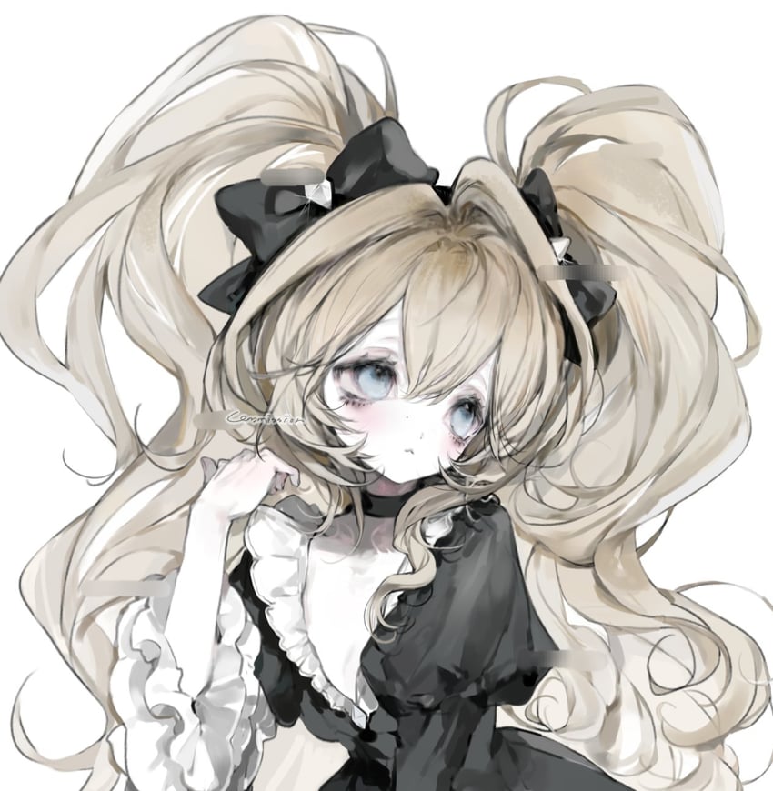 原创 1名女孩 眼袋 黑色连衣裙 金发 蓝眼