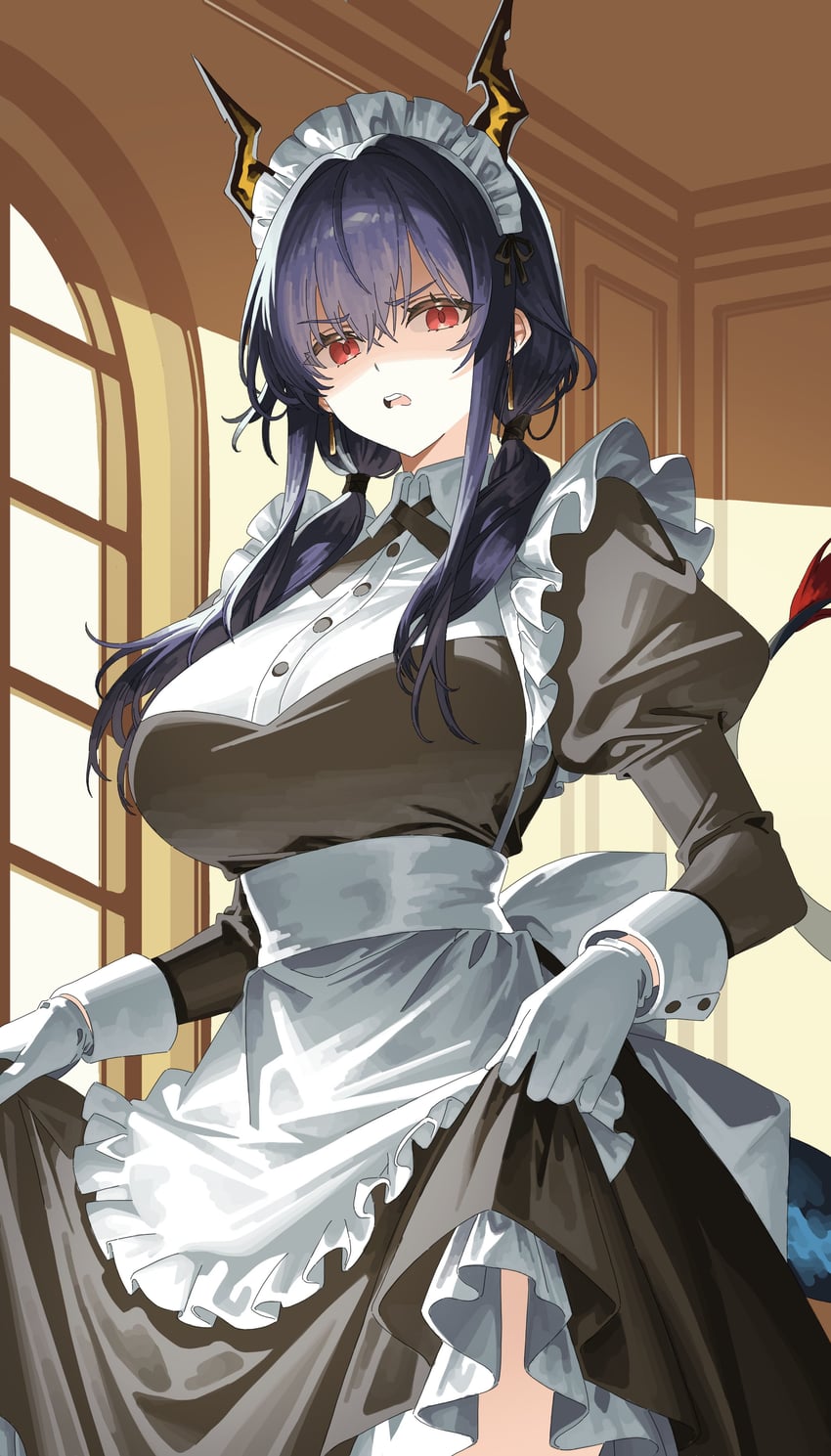 明日方舟、陈 (明日方舟) 1名女孩 围裙 黑色连衣裙 蓝发 乳房