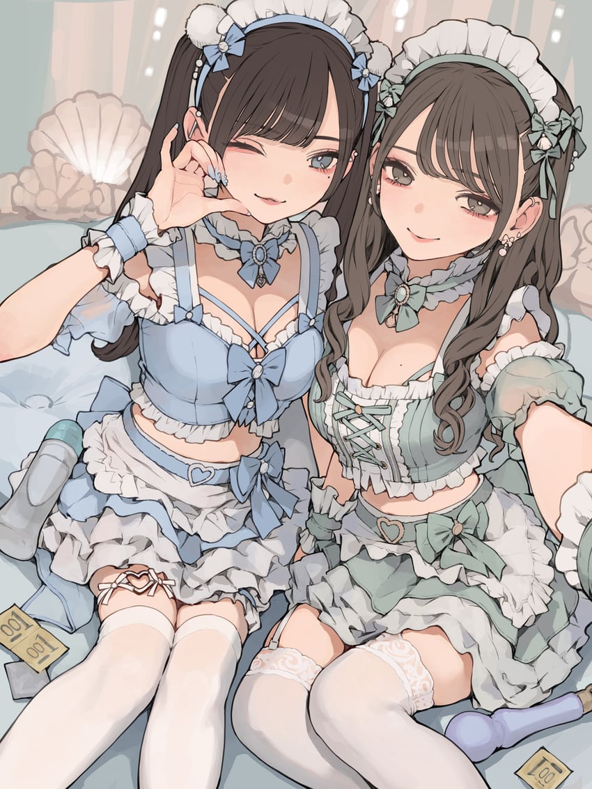 原创 黑发 乳房 棕眼睛 棕发 乳沟
