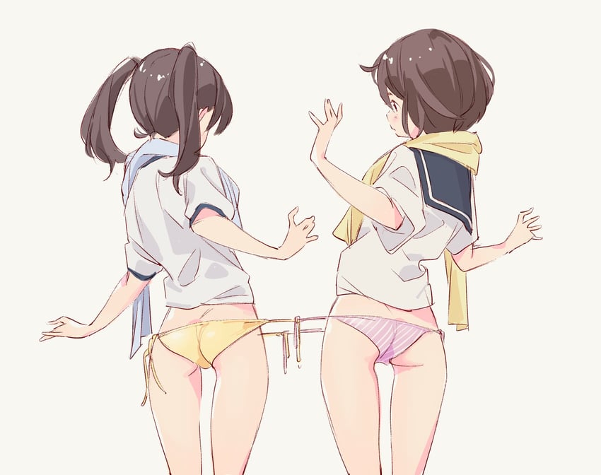 原创 2名女孩 屁股 比基尼 捆绑在一起 棕发