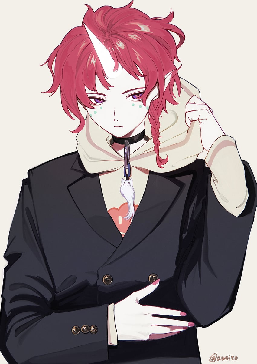 原创 1名男孩 黑色夹克 辫子 锁链 闭嘴