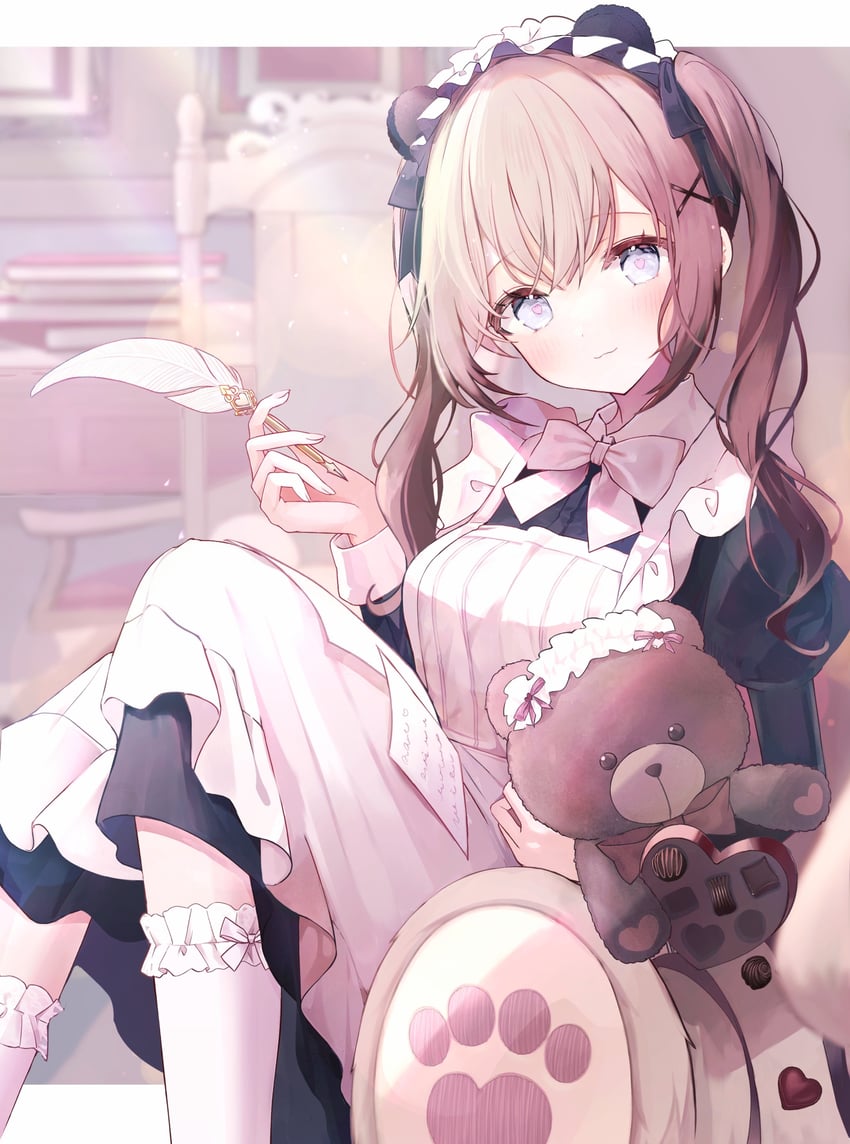 原创 1名女孩 猫脸笑 兽耳发箍 兽耳 围裙