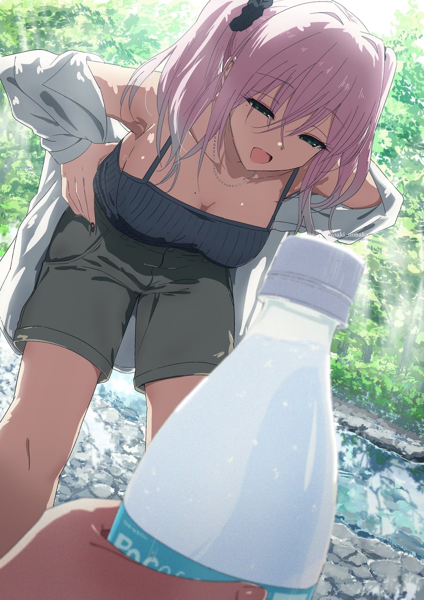 原创 1名女孩 黑色指甲 黑色发圈 瓶子 乳房