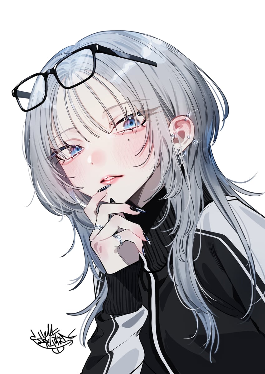 原创、灰宫美绪（神山栖） 1名女孩 作者名 黑色指甲 蓝眼 头顶眼镜