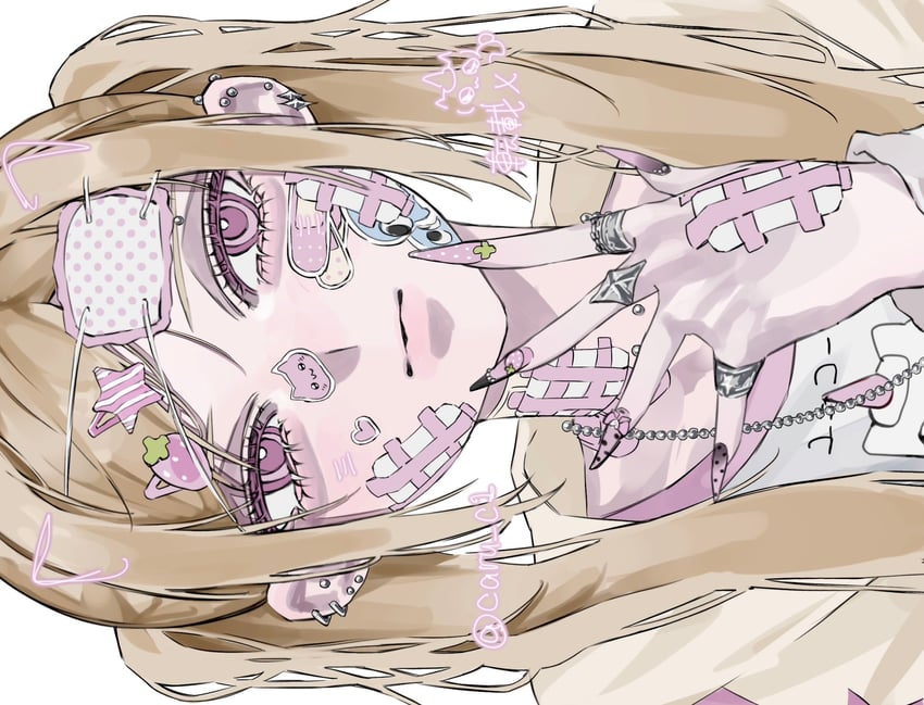 原创 1名女孩 卧蚕 脸上缠着绷带 绷带 创可贴
