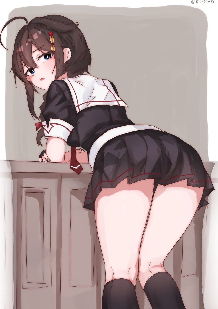 舰队Collection、时雨、时雨改二 1名女孩 呆毛 黑发 黑色水手服 黑衬衫