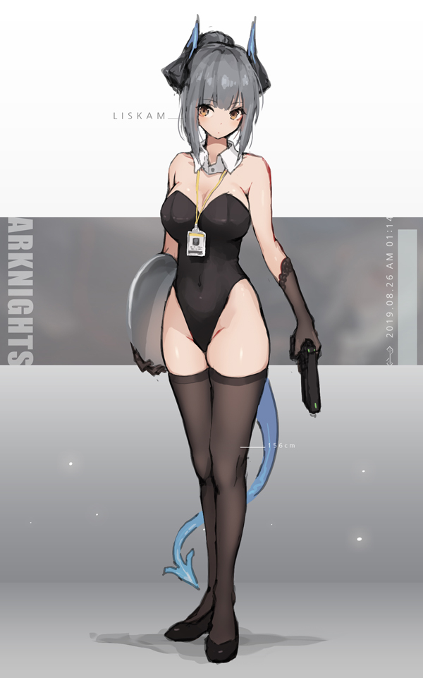 明日方舟、雷蛇 (明日方舟) 1名女孩 露肩 黑色手套 黑色紧身连体衣 黑鞋