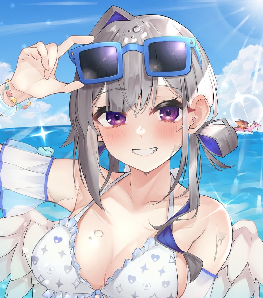 Hololive、天音彼方、桐生可可 (龙形) 1名女孩 调整眼镜 异形乳量 (大) 发型长度变动 (更长) 天使翅膀