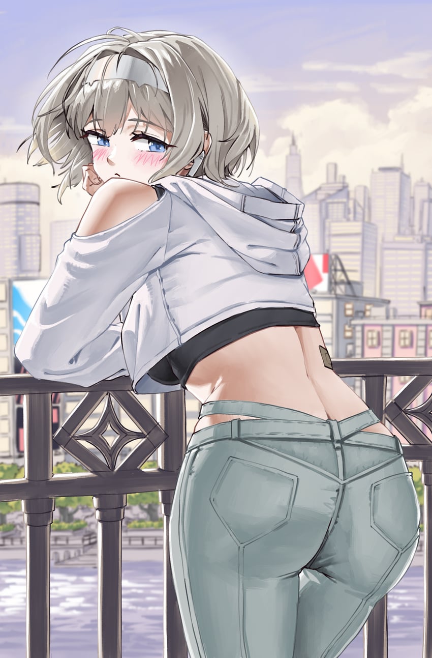 胜利女神：妮姬、prika (cool paprika) (nikke)、普莉卡 (妮姬) 1名女孩 屁股 黑色运动内衣 蓝眼 建筑物