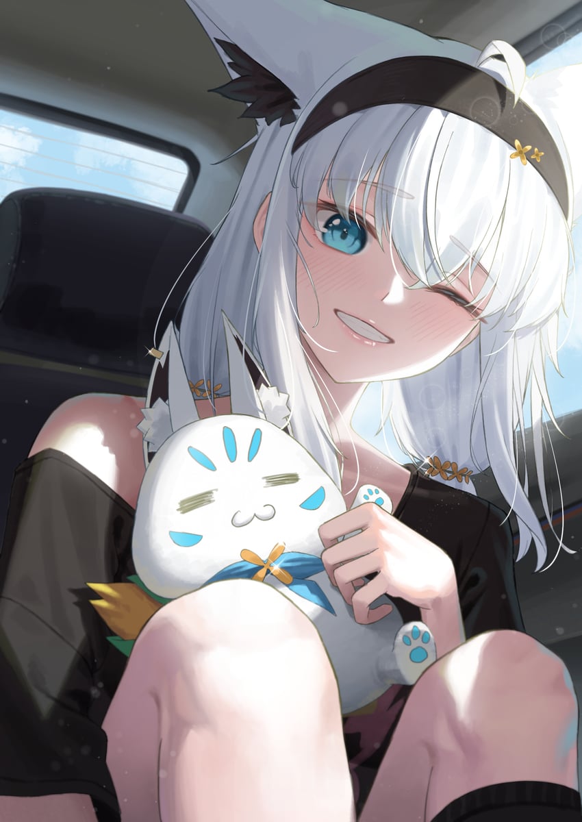 Hololive、白上吹雪、白上吹雪 (居家服) 1名女孩 呆毛 兽耳毛 兽耳穿孔 兽耳