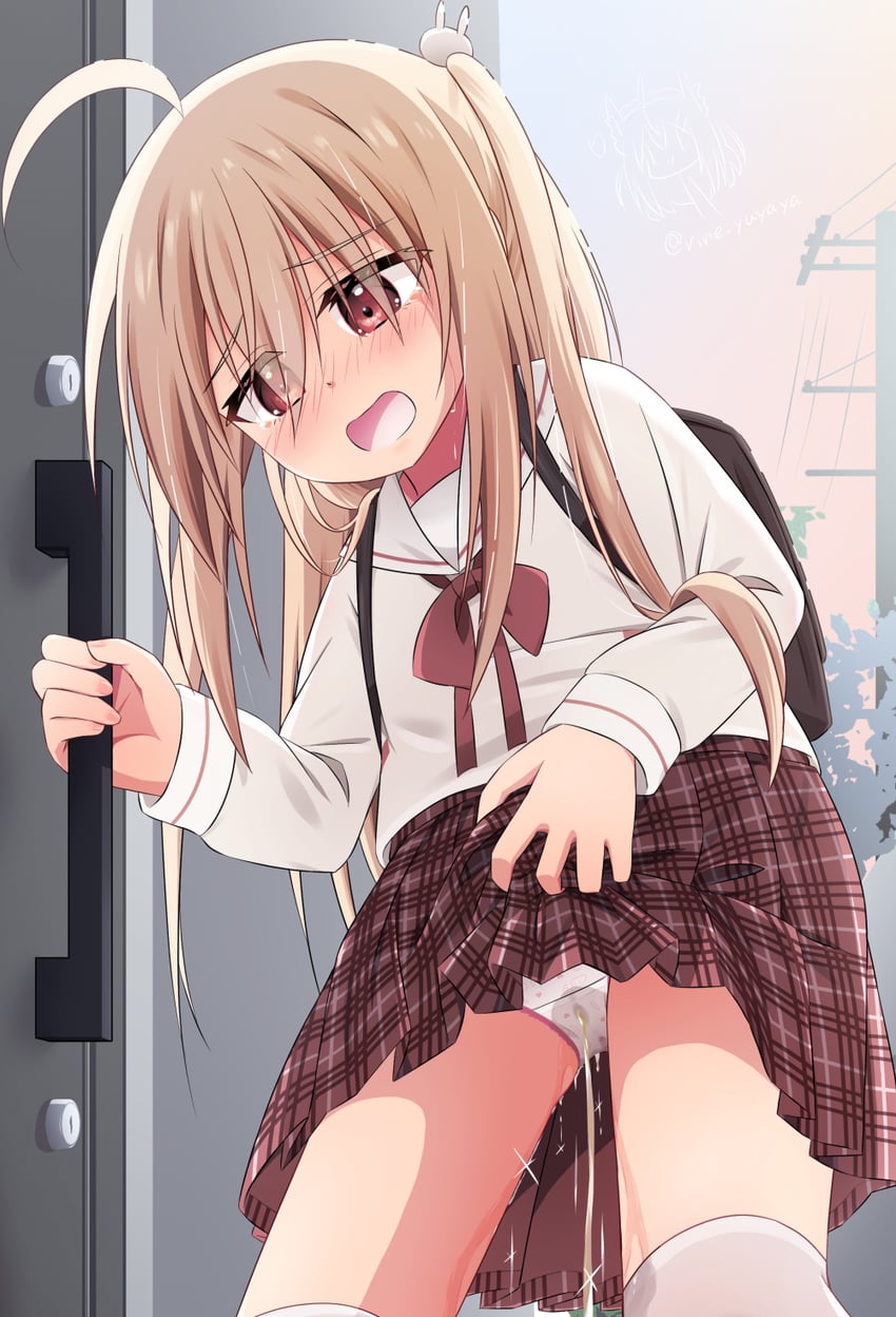 原创 1名女孩 呆毛 背包 包 脸红