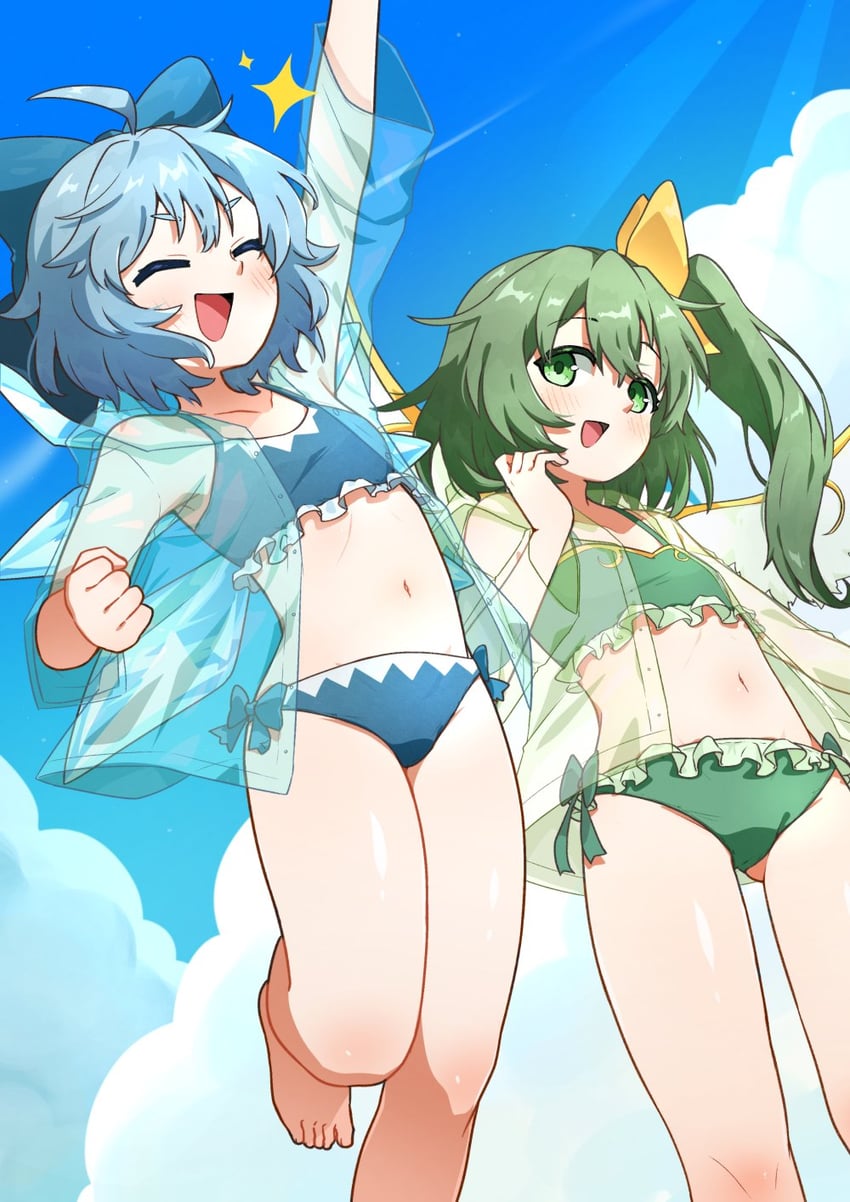 东方Project、琪露诺、大妖精 2名女孩 替换服装 举手 赤脚 比基尼