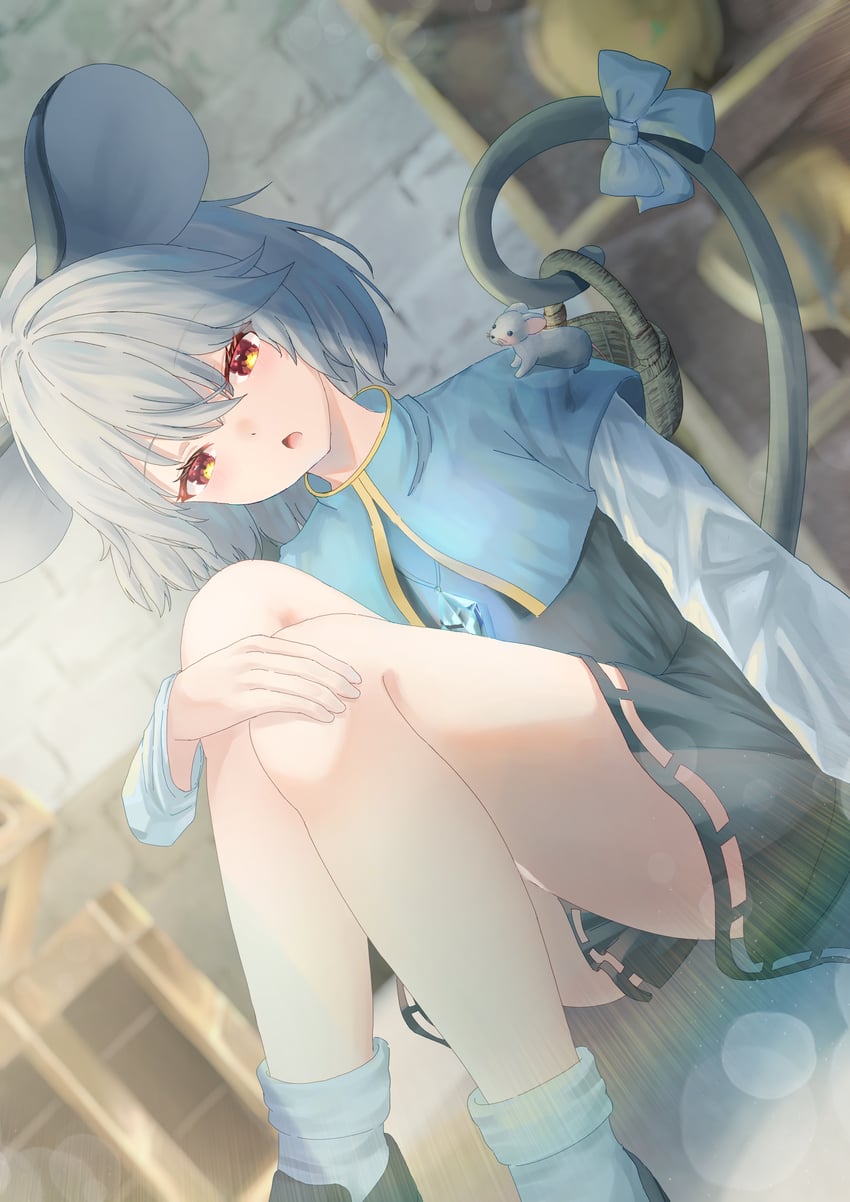 东方Project、纳兹琳 1名女孩 兽耳 篮子 黑色连衣裙 蓝色小披肩