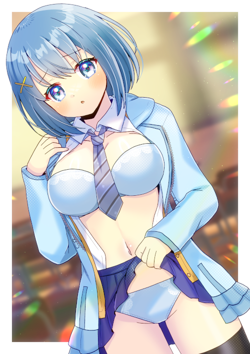 二次元插画 1名女孩 惊讶 黑色过膝袜 蓝色胸罩 蓝眼
