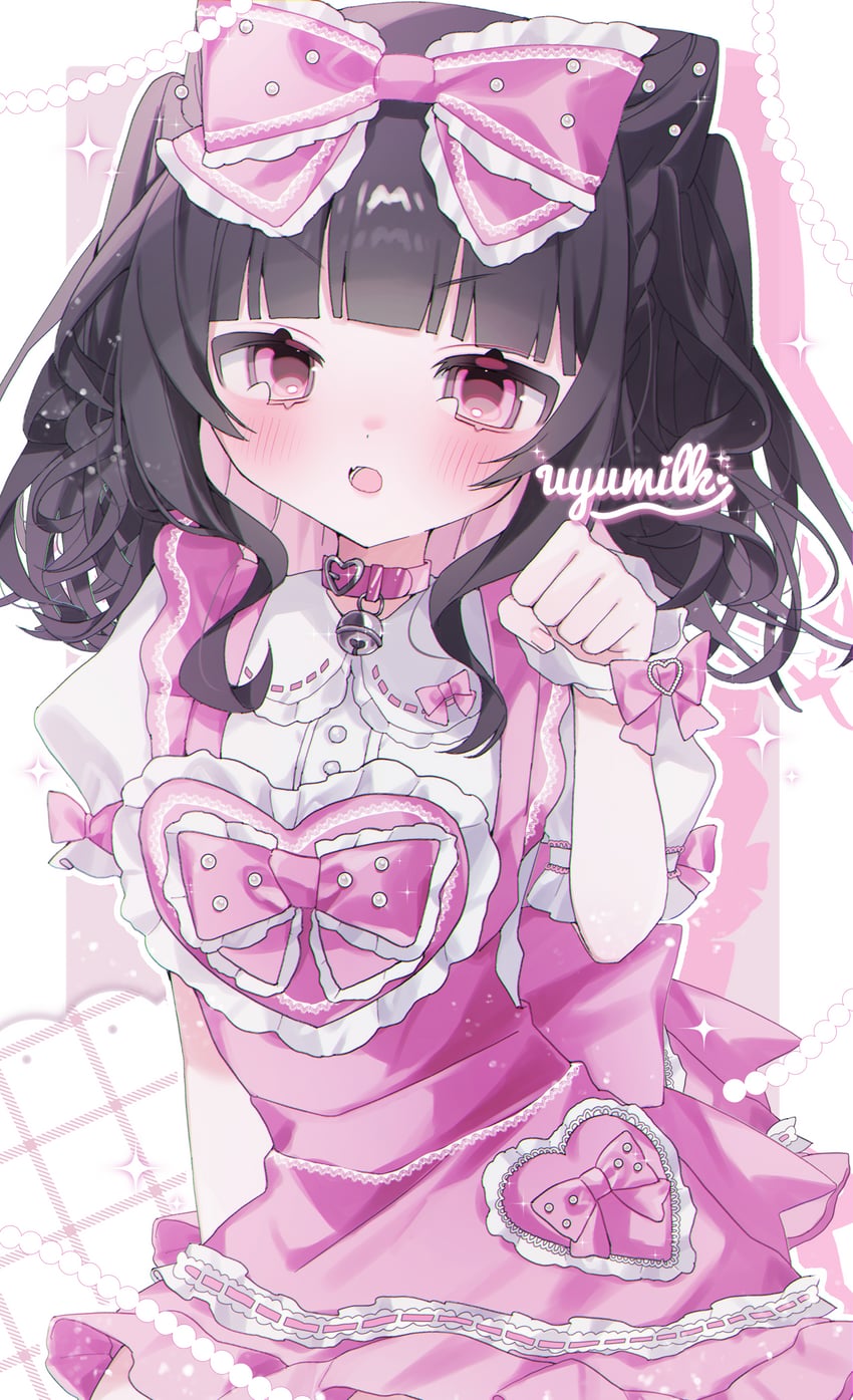 原创 1名女孩 黑发 齐刘海 脸红 蝴蝶结