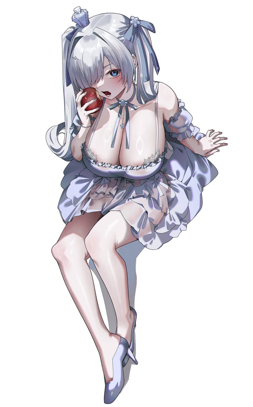 胜利女神：妮姬、灰姑娘 (玻璃公主) (胜利女神：妮姬)、灰姑娘 (妮姬) 1名女孩 苹果 臂章 露肩 蓝眼