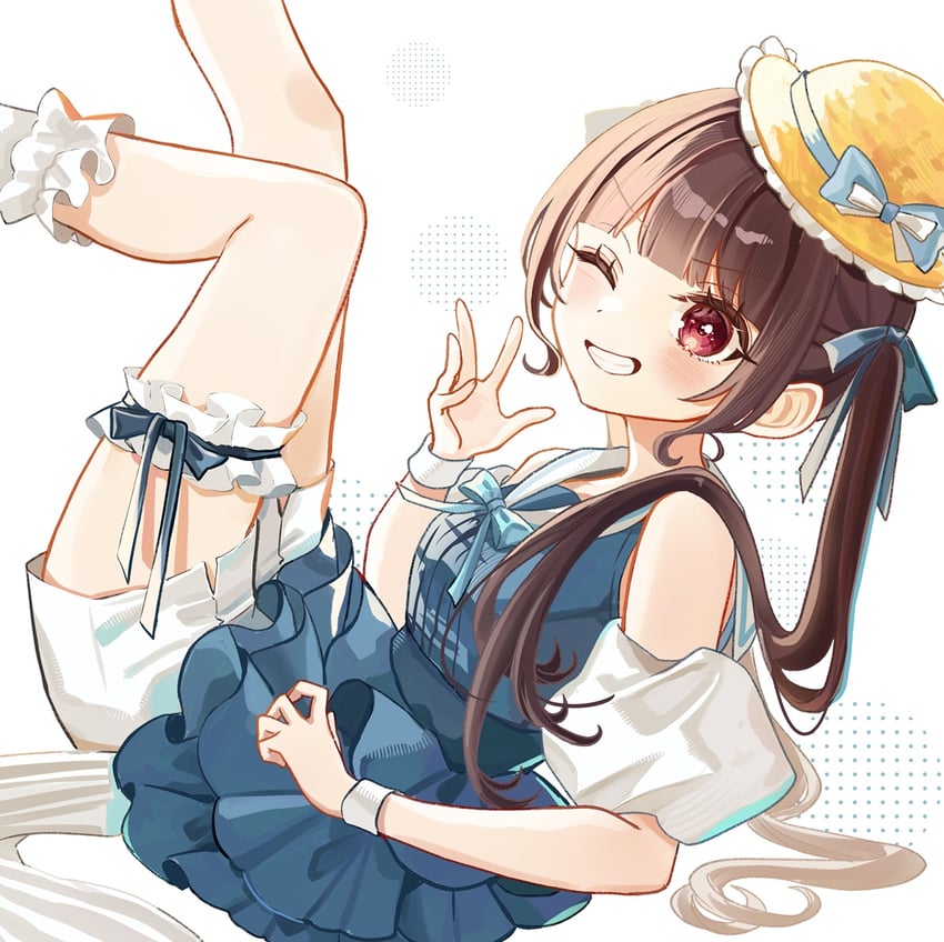 原创 1名女孩 蓝色蝴蝶结 蓝色连衣裙 蓝色丝带 脸红