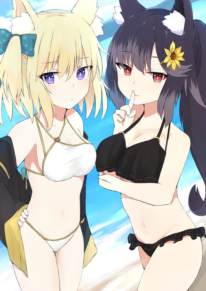 原创 2名女孩 手臂托在乳房下 大腿间可见臀部 比基尼 衣内比基尼