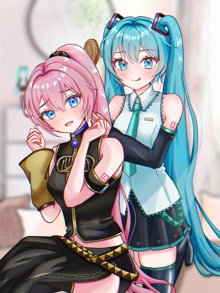 VOCALOID、初音未来、巡音流歌 2名女孩 水色瞳 水色发 水蓝色指甲 水蓝色领带