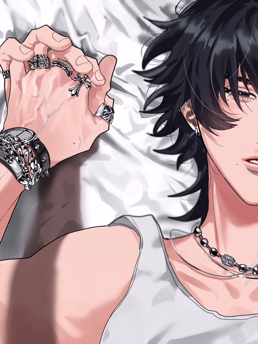 原创 2个男孩 卧蚕 杠铃穿刺 黑瞳 黑发