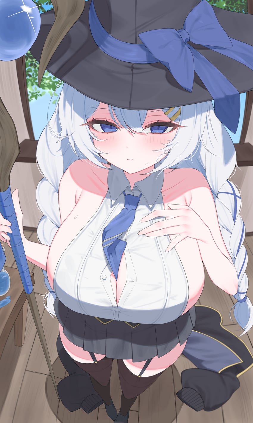 原创 1名女孩 腋窝褶皱 裸臂 露肩 黑帽子