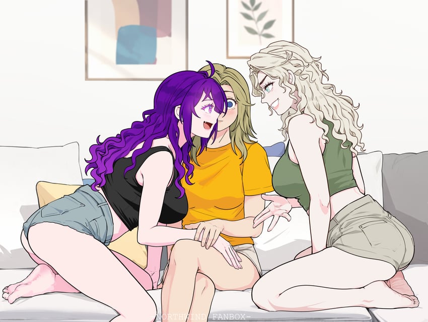 原创、韩伊芙、宫浦三汐 2名女孩 赤脚 黑色背心 蓝眼 蓝色短裤