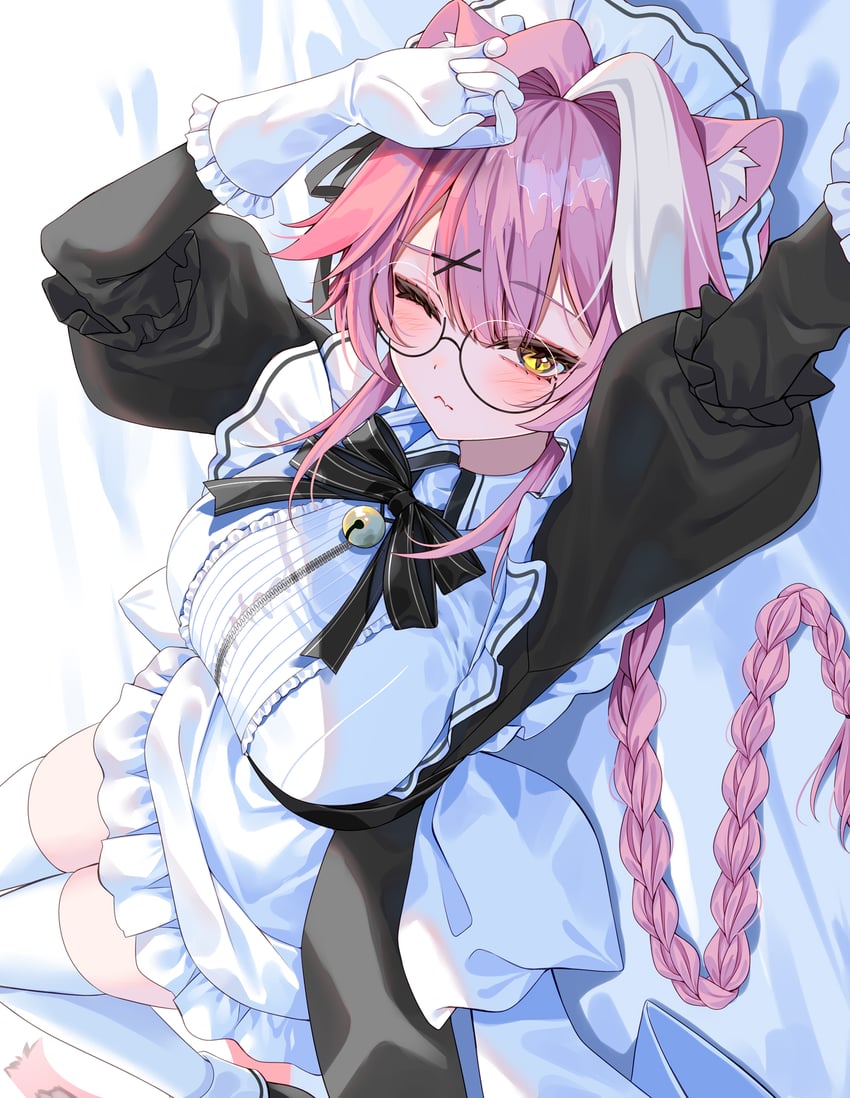 Hololive、Hololive英语、Raora Panthera (Hololive) 1名女孩 兽耳 围裙 黑色连衣裙 辫子
